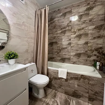 לבוב Apartments Vip Avalon מראה חיצוני תמונה