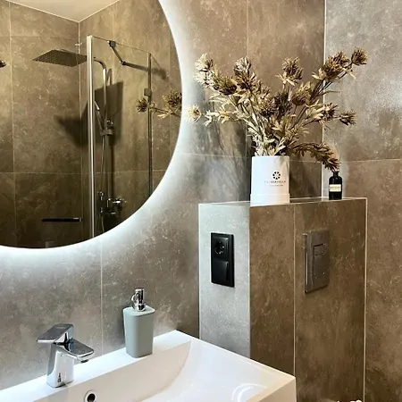 לבוב Apartments Vip Avalon מראה חיצוני תמונה
