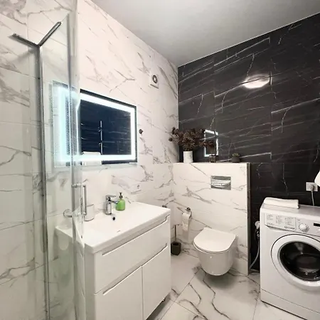 לבוב Apartments Vip Avalon מראה חיצוני תמונה
