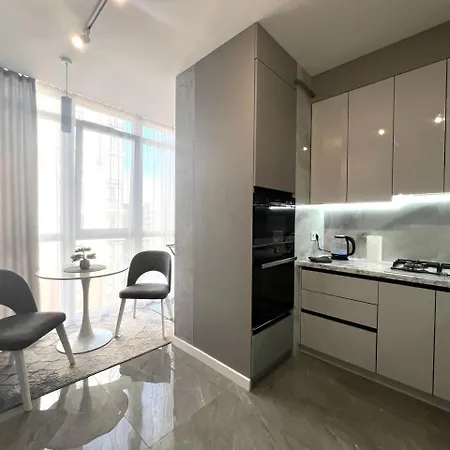 לבוב Apartments Vip Avalon מראה חיצוני תמונה