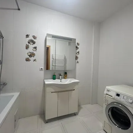 לבוב Apartments Vip Avalon מראה חיצוני תמונה