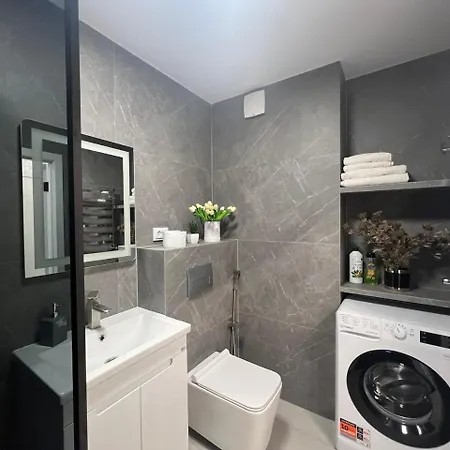 לבוב Apartments Vip Avalon מראה חיצוני תמונה